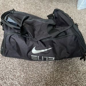 Nike elite duffel bag